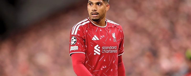 ‘They would be fools’ – Liverpool told completing defensive deal should be a no-brainer