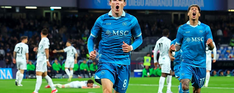 Barcelona plotting unexpected swoop of player who left Man United in 2024