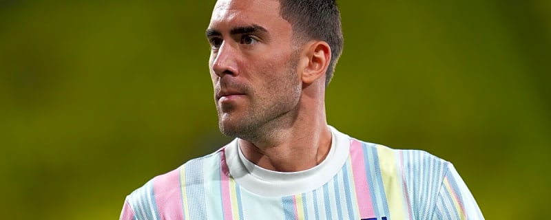 Journalist reveals striker’s reps 'are touching base' with Chelsea & Tottenham over transfer