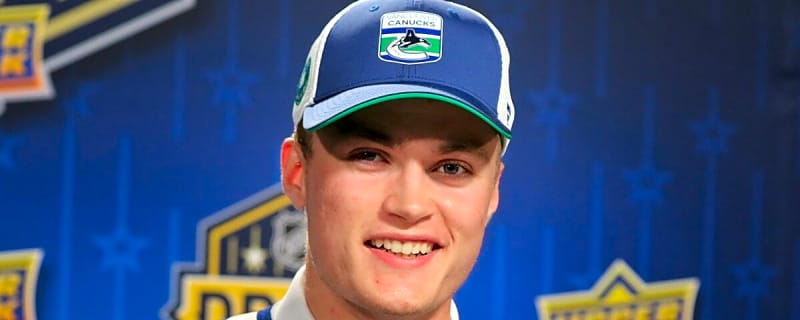 Canucks’ Tom Willander Should Play a Big Role Next Season