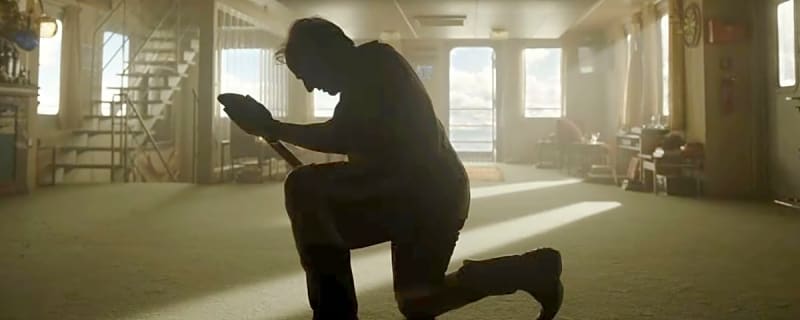 Tom Cruise dances with a shovel in bizarre yet intriguing 'Digger' teaser