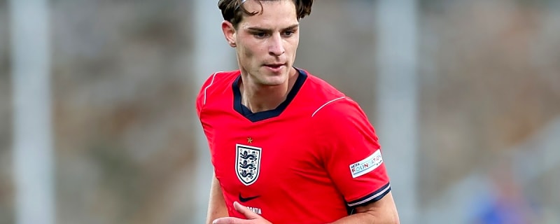 Report deals double transfer blow to Chelsea as they chase talented young English duo