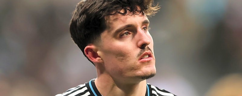 Newcastle star is 'definitely set on going to City', claims transfer insider