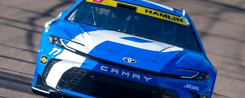 Denny Hamlin details ‘shock’ of finally seeing Kyle Larson in front of him in Phoenix championship race