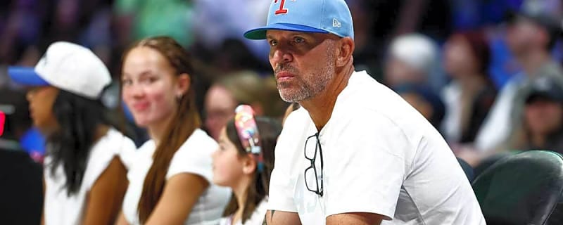 Mavericks’ Jason Kidd attends Everton game after joining ownership group