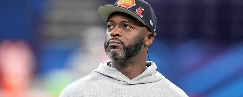 Reggie Wayne sends heartfelt message after ‘God Father’ Raymond Berry’s death