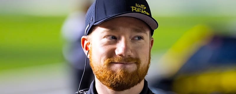 Denny Hamlin explains how Tyler Reddick managed to stay fast without fender at Atlanta