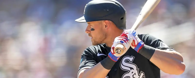 Chicago White Sox inform 2 players they won’t make Opening Day roster