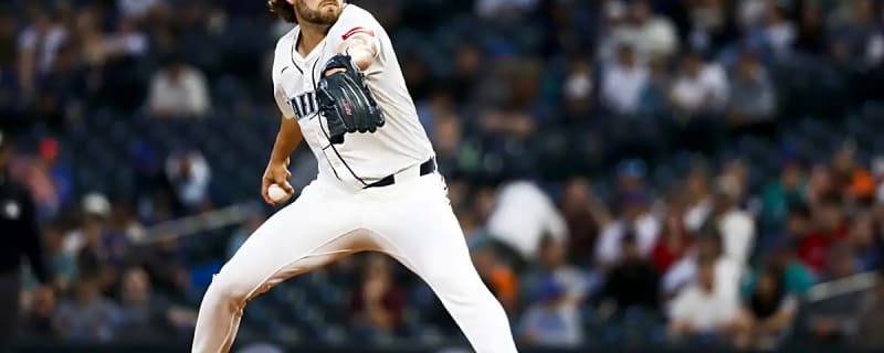 Chicago Cubs: Surprise dark horse emerging for key roster spot?