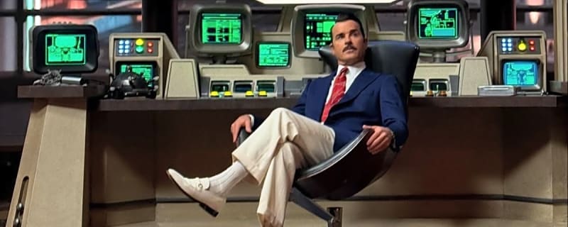 Don't call Mr. House a villain around Justin Theroux ('Fallout' Season 2 interview)