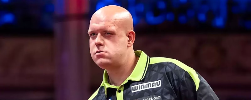 'Had Rock on the ropes': Michael van Gerwen spurns golden opportunity in frustrating second round World Matchplay exit