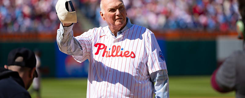 Charlie Manuel receives incredible honor from high school alma mater