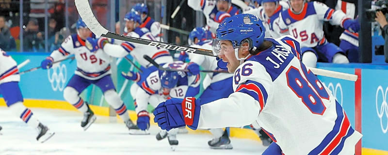 Jack Hughes receives standing ovation from Pittsburgh Penguins fans after Olympic Golden Goal