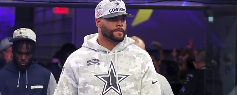 Dak Prescott sinks 65-foot putt at Stonebriar Country Club