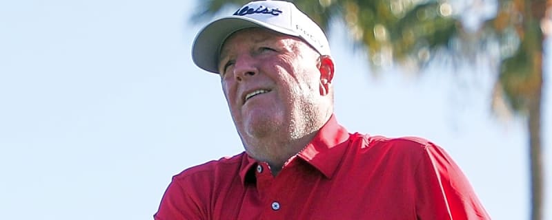 Former major champion Mark Calcavecchia removed from Masters for breaking no-phone policy