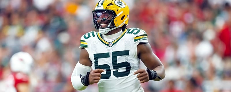 Packers vs. Giants broadcast seemingly catches DL Kingsley Enagbare peeing on sideline