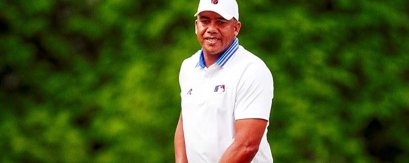Jhonattan Vegas rides lucky rake into PGA Championship weekend