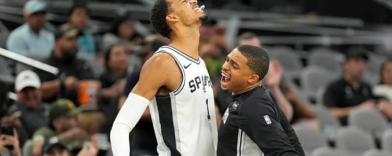 Even Spurs’ Victor Wembanyama can’t believe Stephon Castle’s alley-oop slam dunk