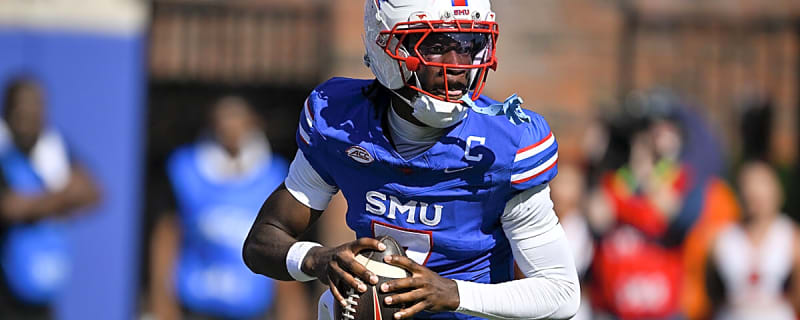 SMU football news: Kevin Jennings goes behind-the-back for incredible pass