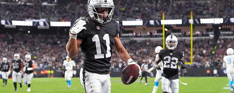 Raiders’ Geno Smith wildly compares Tre Tucker to legendary receiver