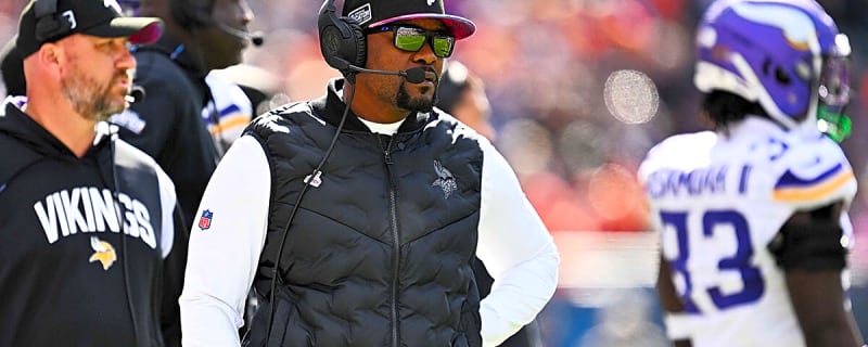 Brian Flores is keeping Vikings on its toes ahead of game vs. 0-3 Dolphins