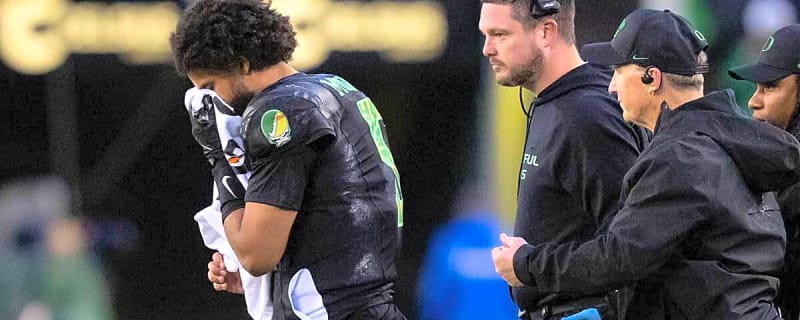 Oregon football QB Dante Moore gets bloody nose injury update from Dan Lanning