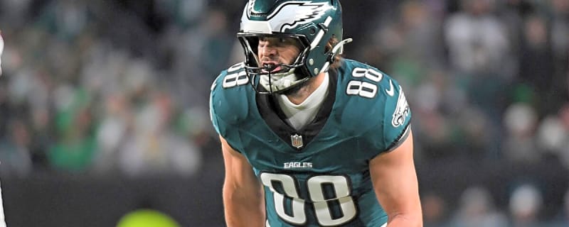 Eagles’ Dallas Goedert takes up new role at Tight End University