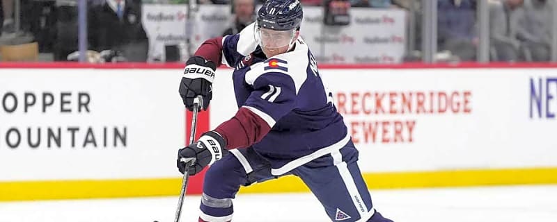 Brock Nelson finally scores for Team USA after snake-bitten 1st period in first game of the Olympics