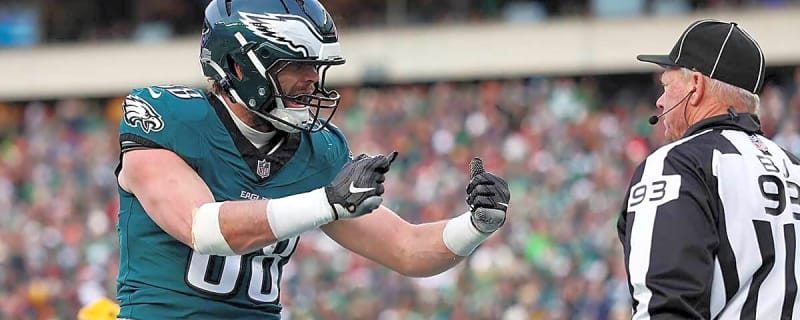 Eagles TE Dallas Goedert pops up on injury report with knee issue