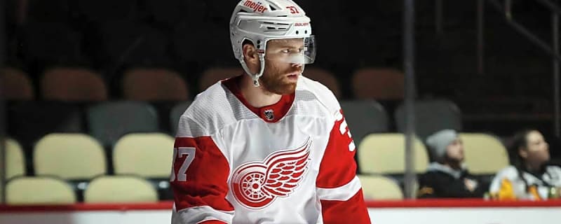 JT Compher’s nifty move opens scoring for Red Wings vs. Sabres