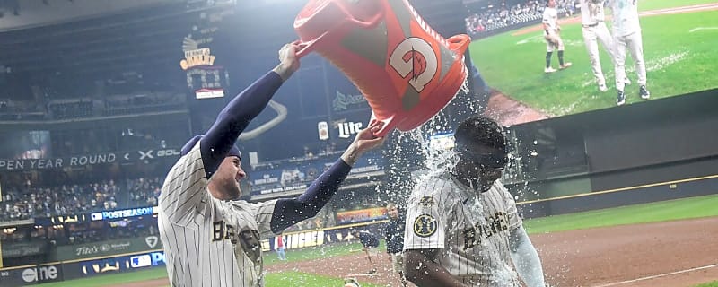 Brewers’ Andruw Monasterio walks off the Cardinals in extra innings