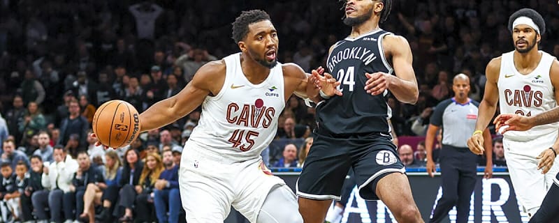 Cavs’ fan rushes court and runs up on Donovan Mitchell in Brooklyn
