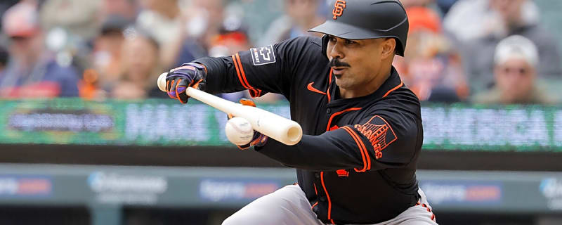 Giants trade struggling 1B to Angels after sweeping Braves