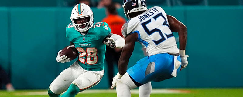 Dolphins RB Devon Achane drops bold take on potential Tyreek Hill, Jaylen Waddle race