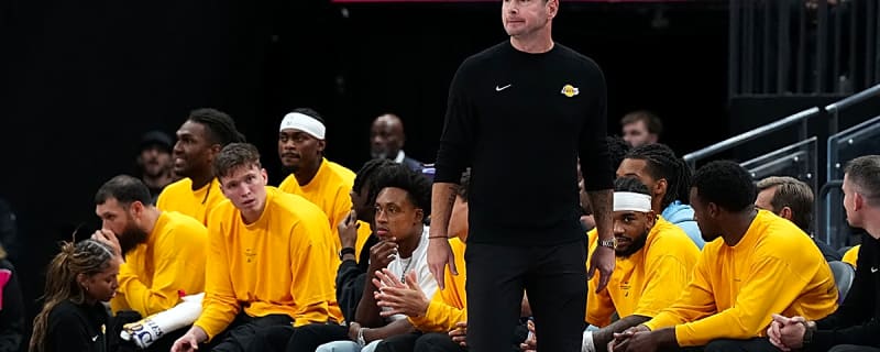 Lakers rumors: LA still desperately trying to make trade to fix roster problem