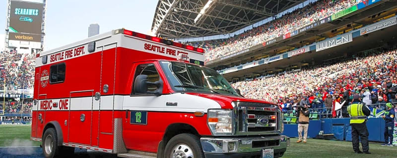 Eagles Running Back Leaves Preseason Game In Ambulance After Scary Injury