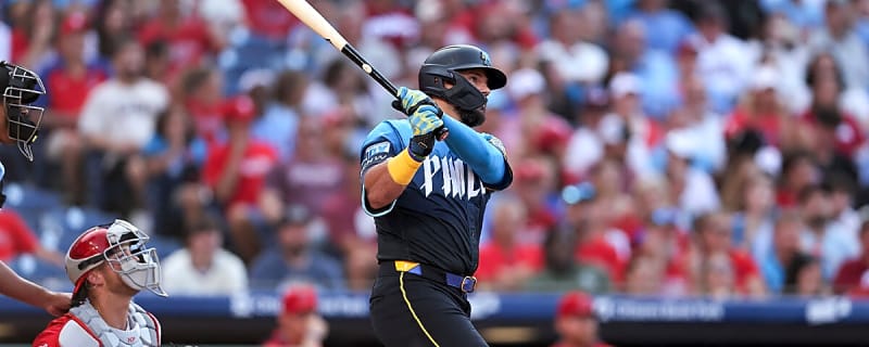 Phillies legend Ryan Howard celebrates Kyle Schwarber’s home run power