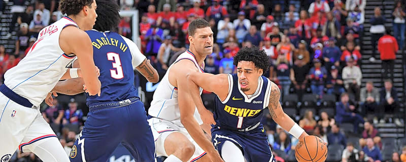 Nuggets’ Julian Strawther exits game vs. Clippers with troubling injury