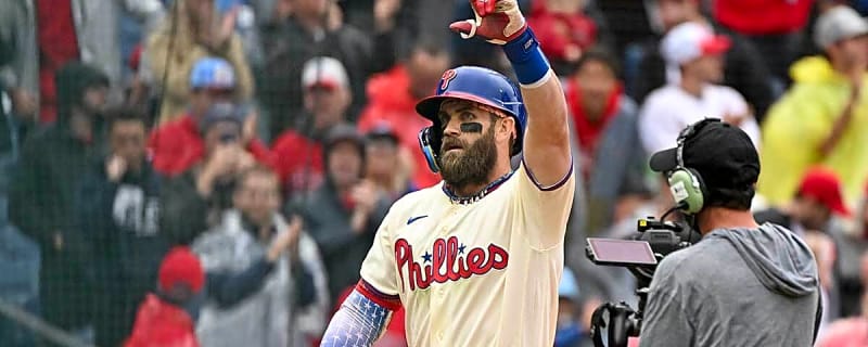 Bryce Harper sends clear playoff message to Phillies after avoiding complete meltdown