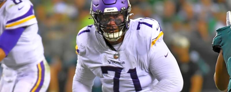 Christian Darrisaw Injury Update: Latest news on Vikings OT After Leaving Game vs. Dolphins