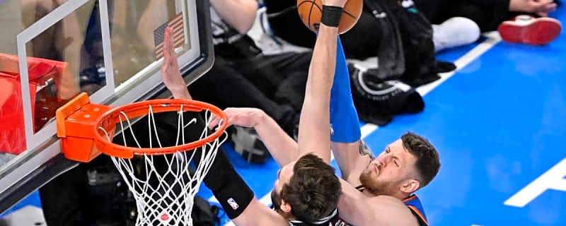 Spurs' Luke Kornet Makes LeBron James Claim After Game 7 Block Against Thunder