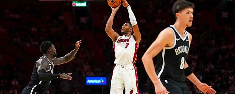 Watch Giannis Antetokounmpo gets first-ever bucket in Miami Heat uniform