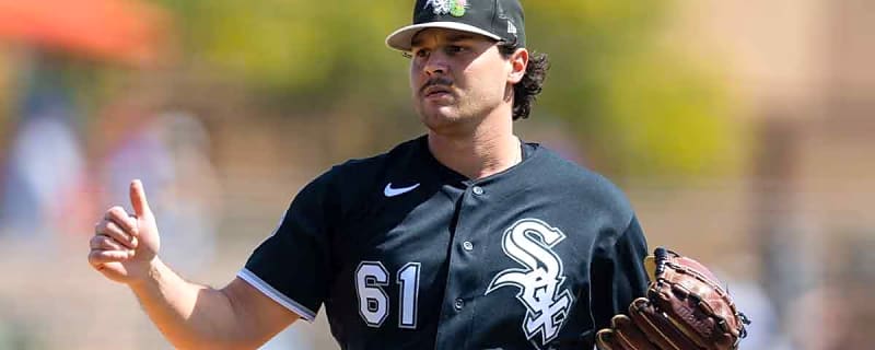 White Sox’s Mike Vasil gets rounding applause after 1st pitch since Tommy John surgery
