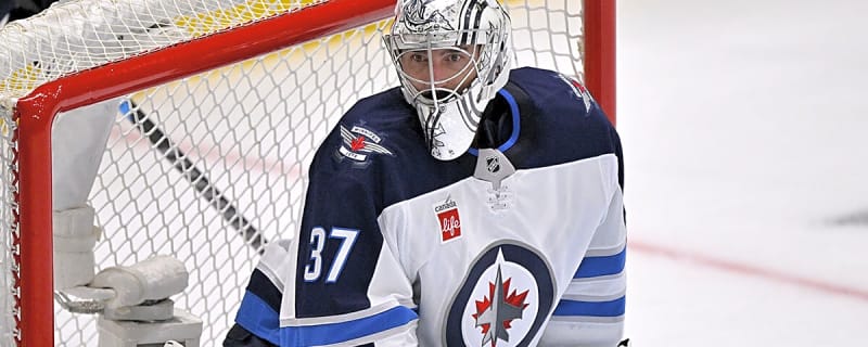 Jets’ Connor Hellebuyck speaks up on Linus Ullmark situation