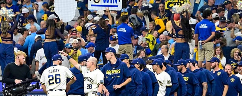 Brewers overcome early deficit to beat Dodgers in NLCS Game 1