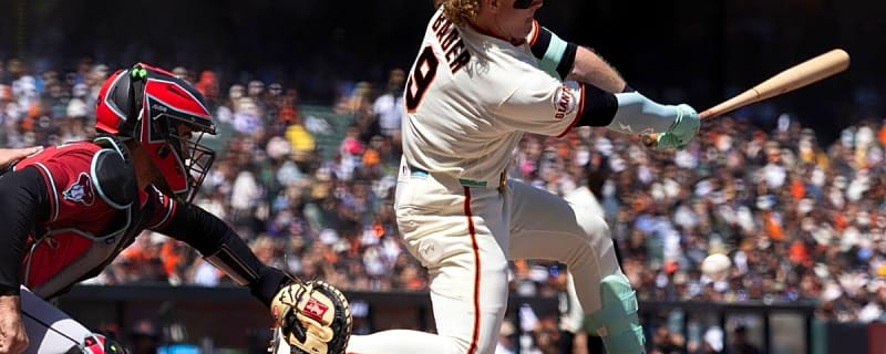 Giants Outfielder Lands Back on IL