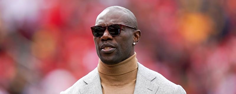 NFL Legend Terrell Owens Calls For ESPN To Suspend Stephen A. Smith