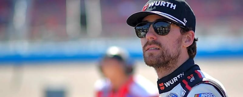 Kevin Harvick Bets on Ryan Blaney to Win Gateway Cup playoff race