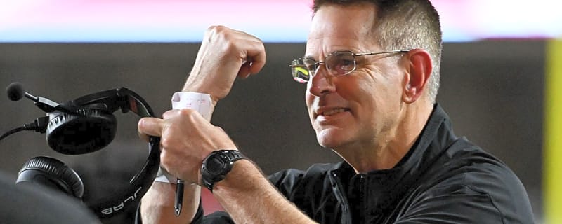 Indiana football’s Curt Cignetti gives Lee Beebe props for dominant game vs. Northwestern