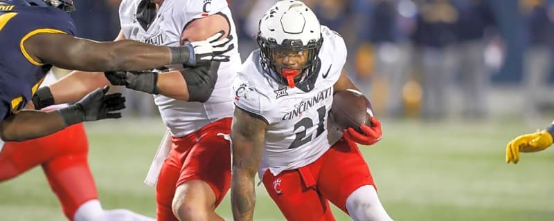 Patriots Deal for a Running Back Leaves Larison, Haskins on Unsafe Ground as Roster Deadline Approaches